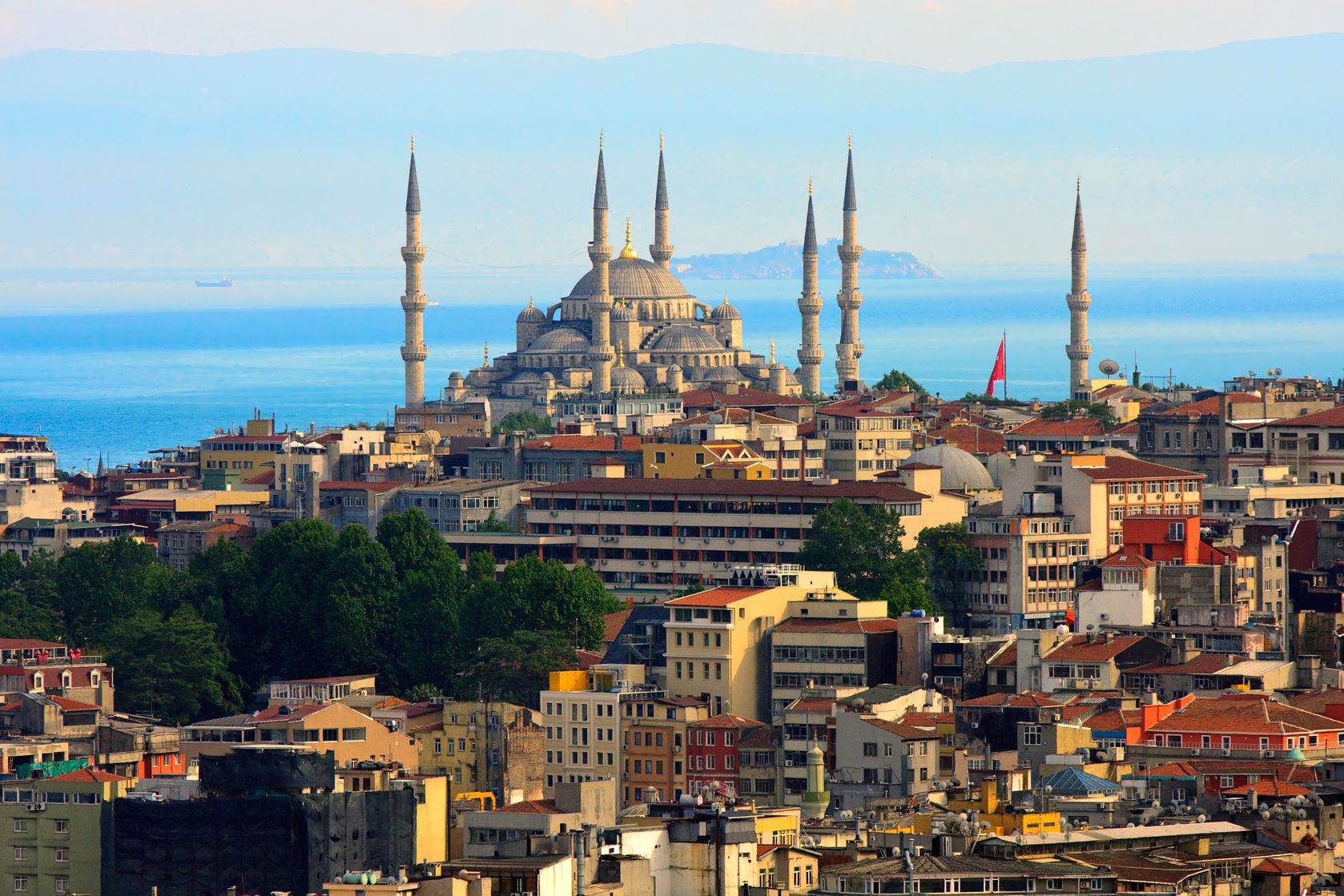 Cheap flight to Istanbul
